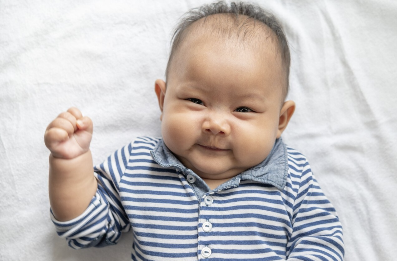 bayi anteng, bayi menangis, tanda kebutuhan bayi, cara memahami bayi, bayi tidak rewel, Bunda, si Kecil